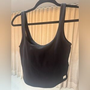 Vuori Black Cropped Tank